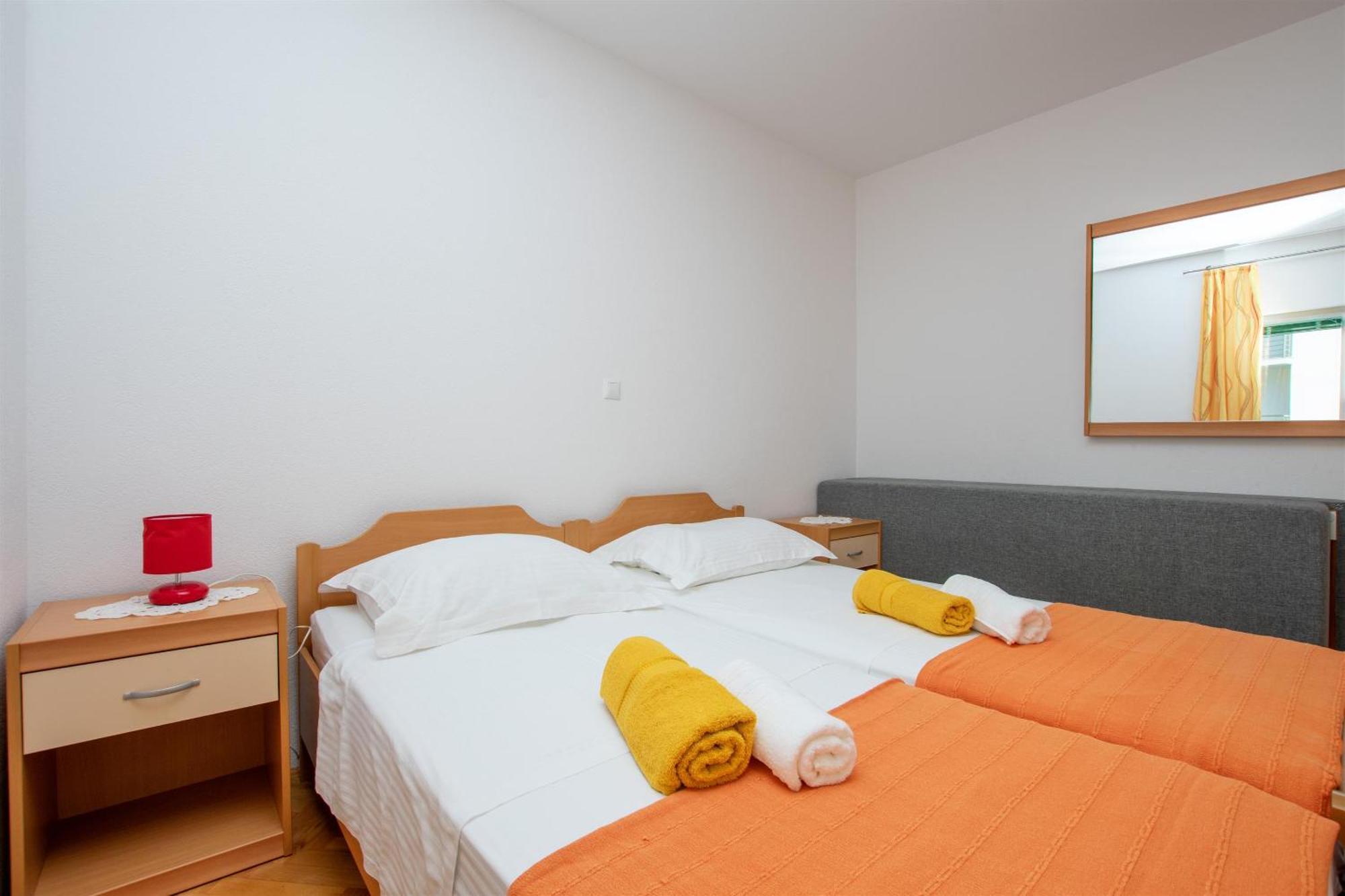 Apartment Zdravko オミシュ エクステリア 写真